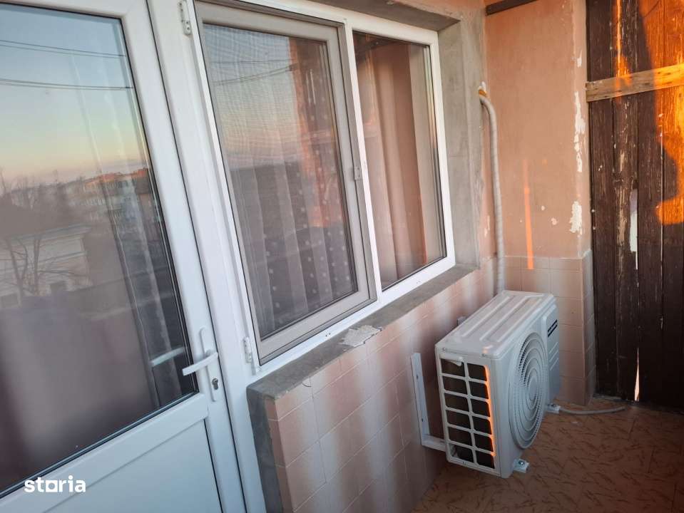 Apartament 3 camere etaj 4 cu garaj in Nadlac-12