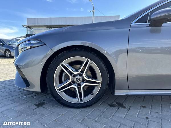 Mercedes-Benz A 200 d Sedan 8G-DCT - 16