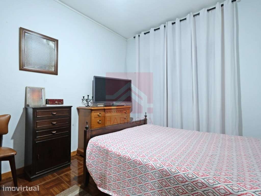 Moradia V3+1 em Fânzeres-17