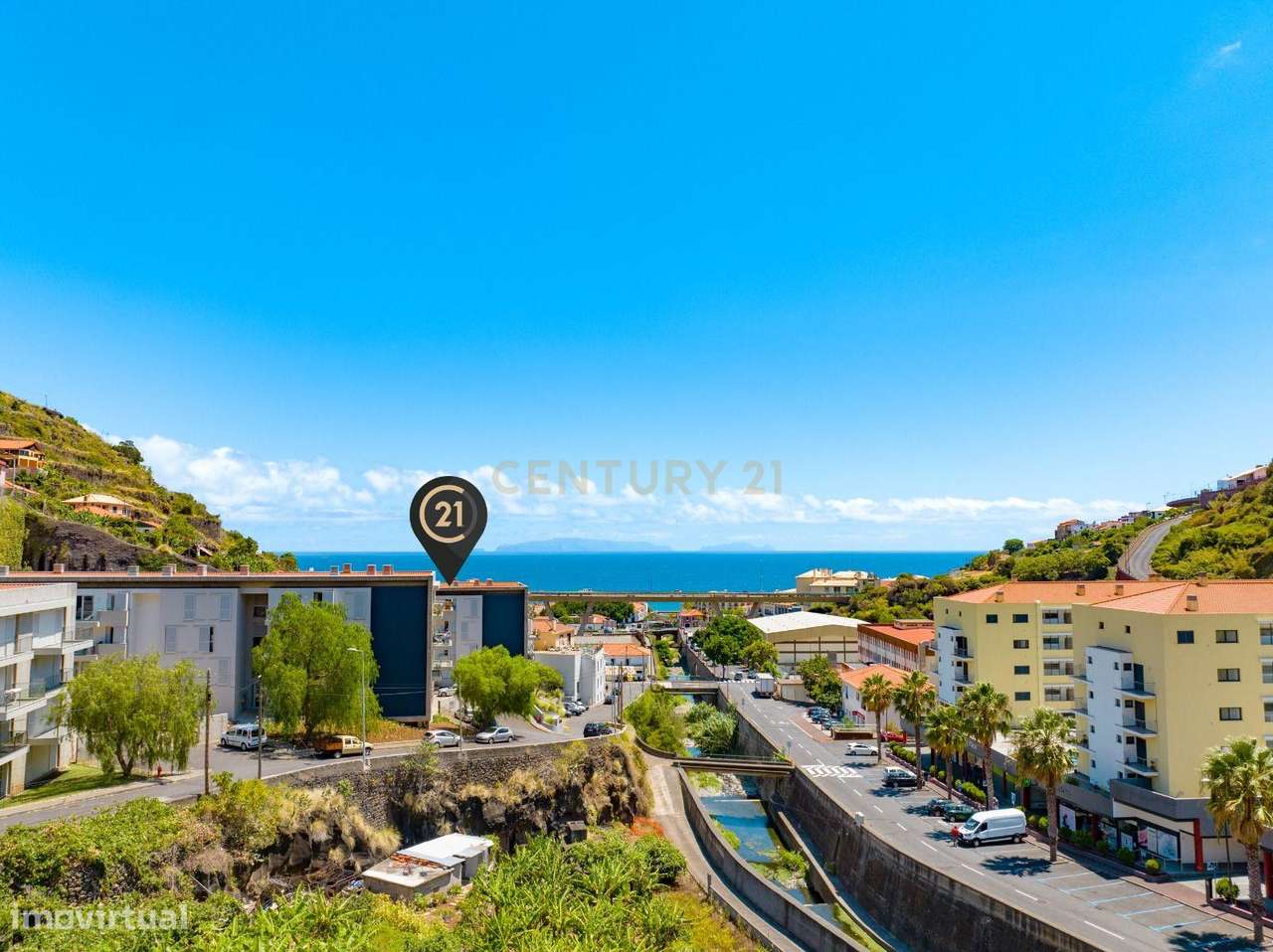 Apartamento T2 no Centro de Santa Cruz com Vista Mar - Grande imagem: 2/9