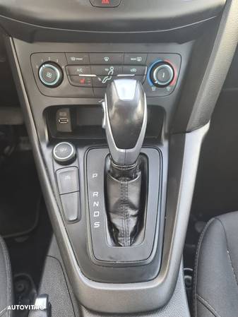 Ford Focus 2.0 TDCi Powershift Titanium - 13