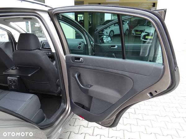 Volkswagen Golf Plus 1.6 TDI Highline - 36