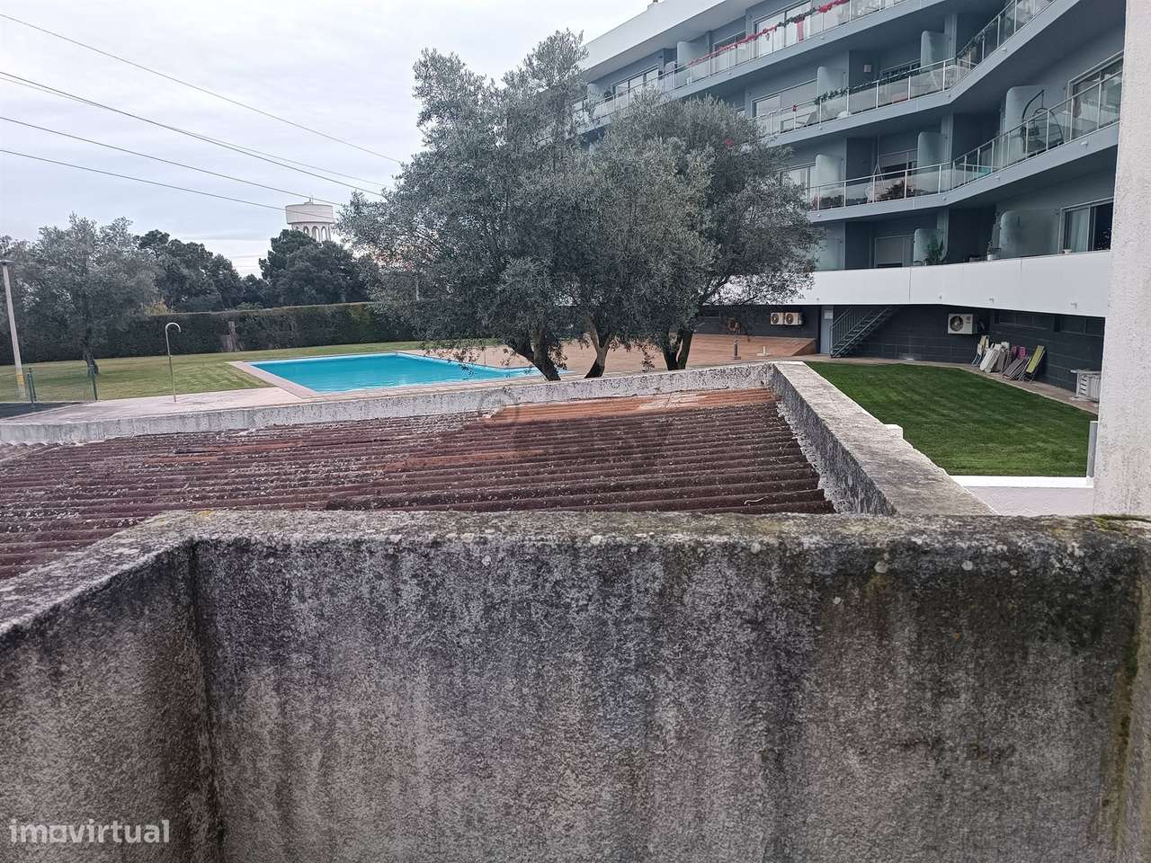 Terreno Urbano de 270m2 com Viabilidade de Construção de 162m2, Vila C-19