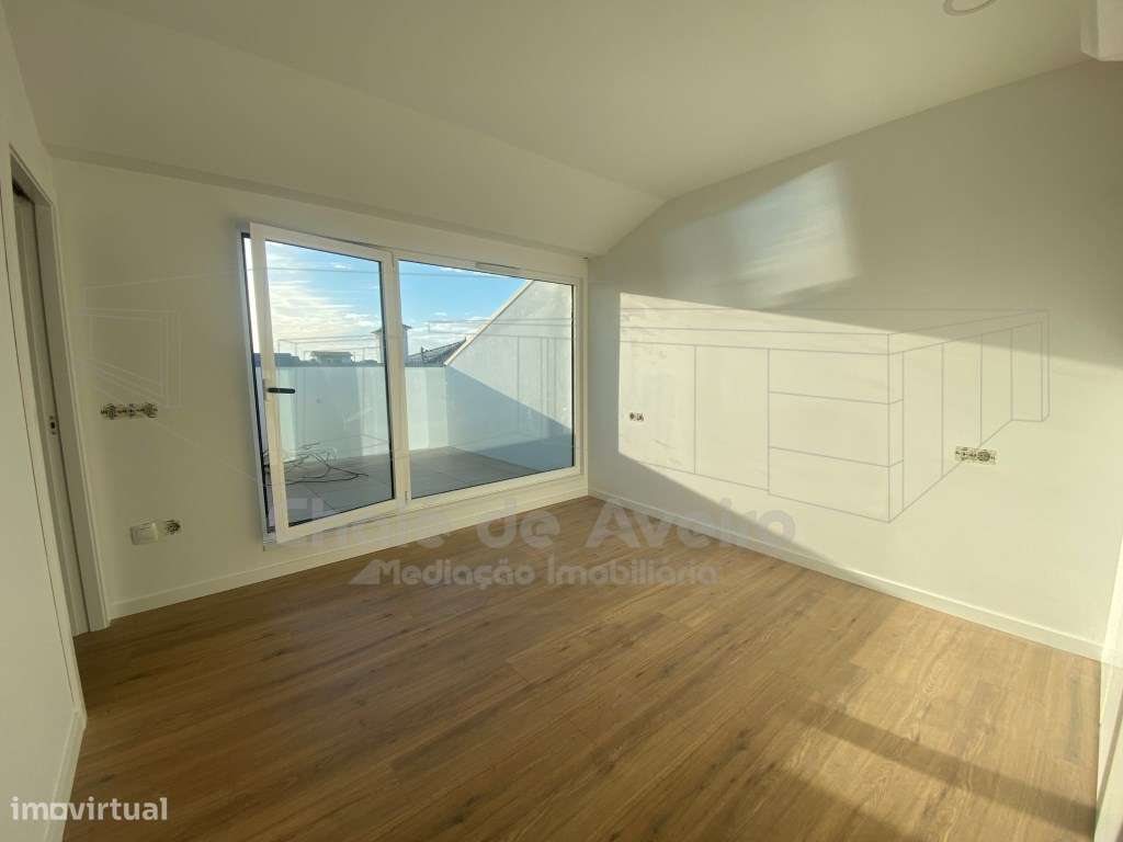 Apartamento T2 Duplex com garagem para 2 carros e terraço-26