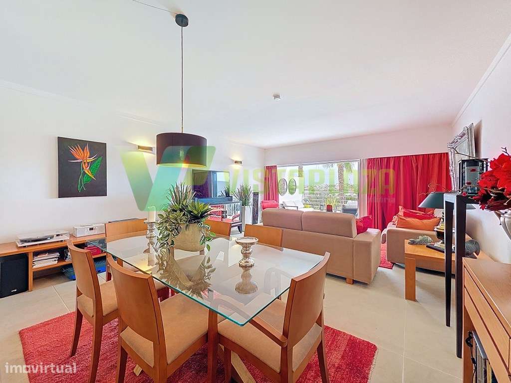 Apartamento T1 na Encosta da Marina com Vista Deslumbrante - Grande imagem: 3/35