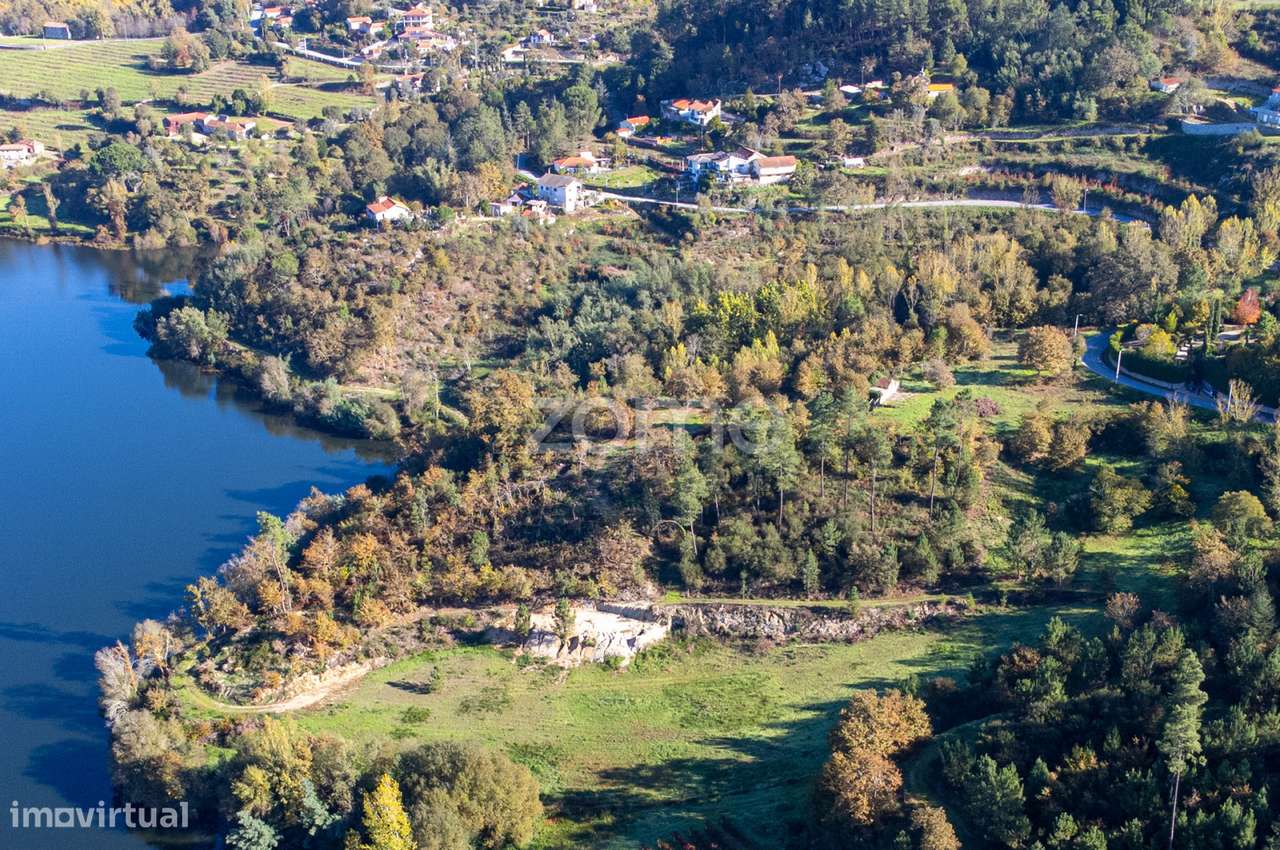Terreno urbanizável com vistas rio em Marco de Canaveses - Grande imagem: 4/16