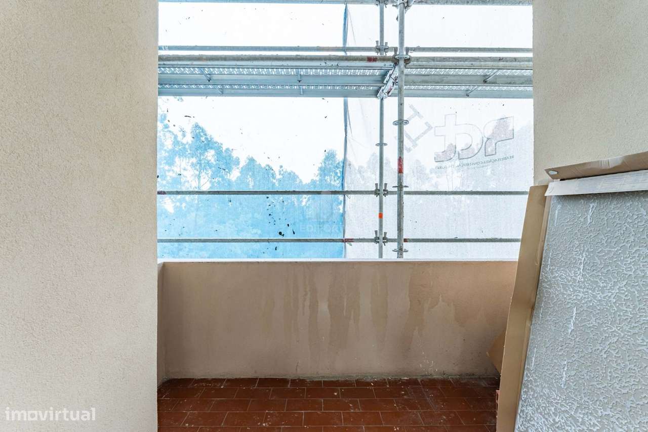 T3 Renovado | 2 Frentes | Varanda | Garagem e Arrumos – Porto junto à-20