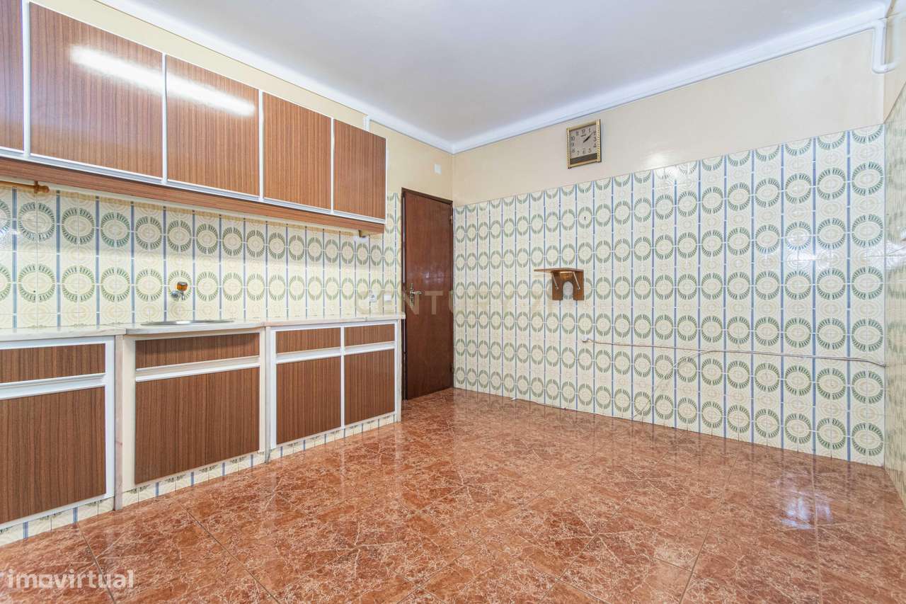 Moradia T3+2 em Casais Novos – Alenquer-13