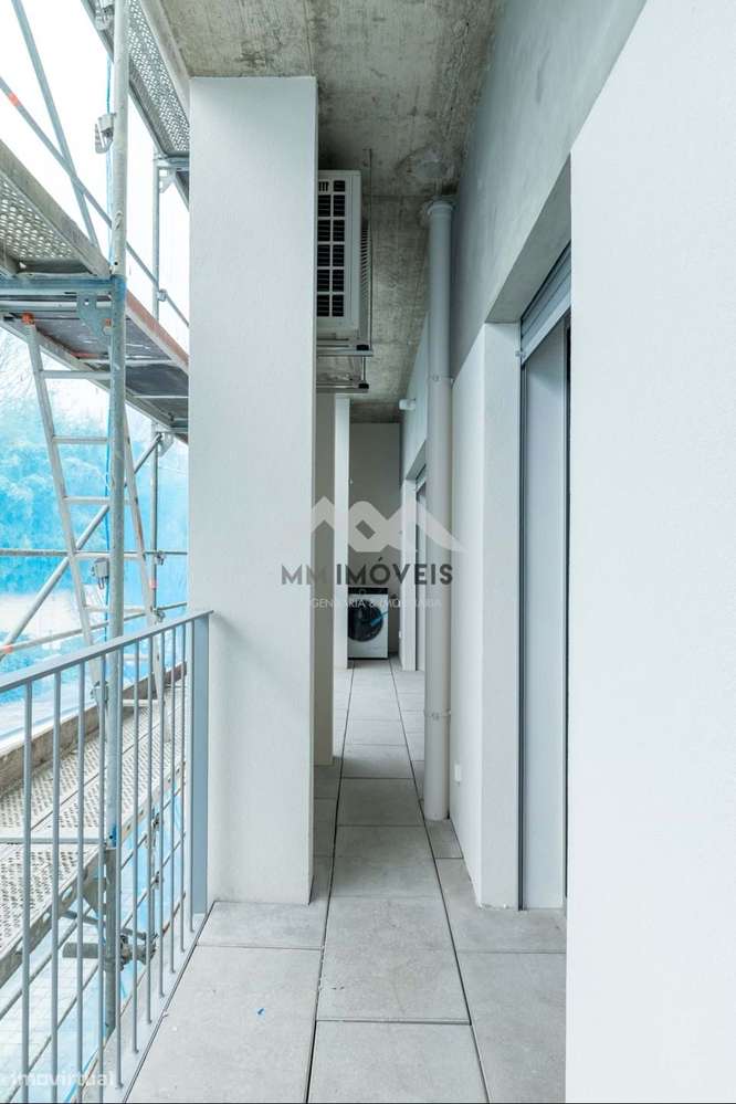 Apartamento T2 | Nova Construção | Varanda | Garagem | Campanhã| Espaç-29