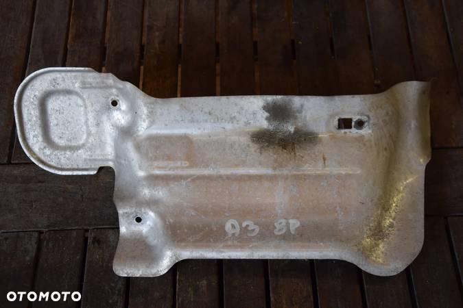 AUDI A3 8P LIFT 08-12 Maskownica osłona maglownicy przekładni - 1