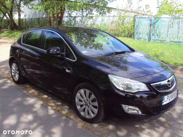 Opel Astra IV 1.6 Cosmo - 9