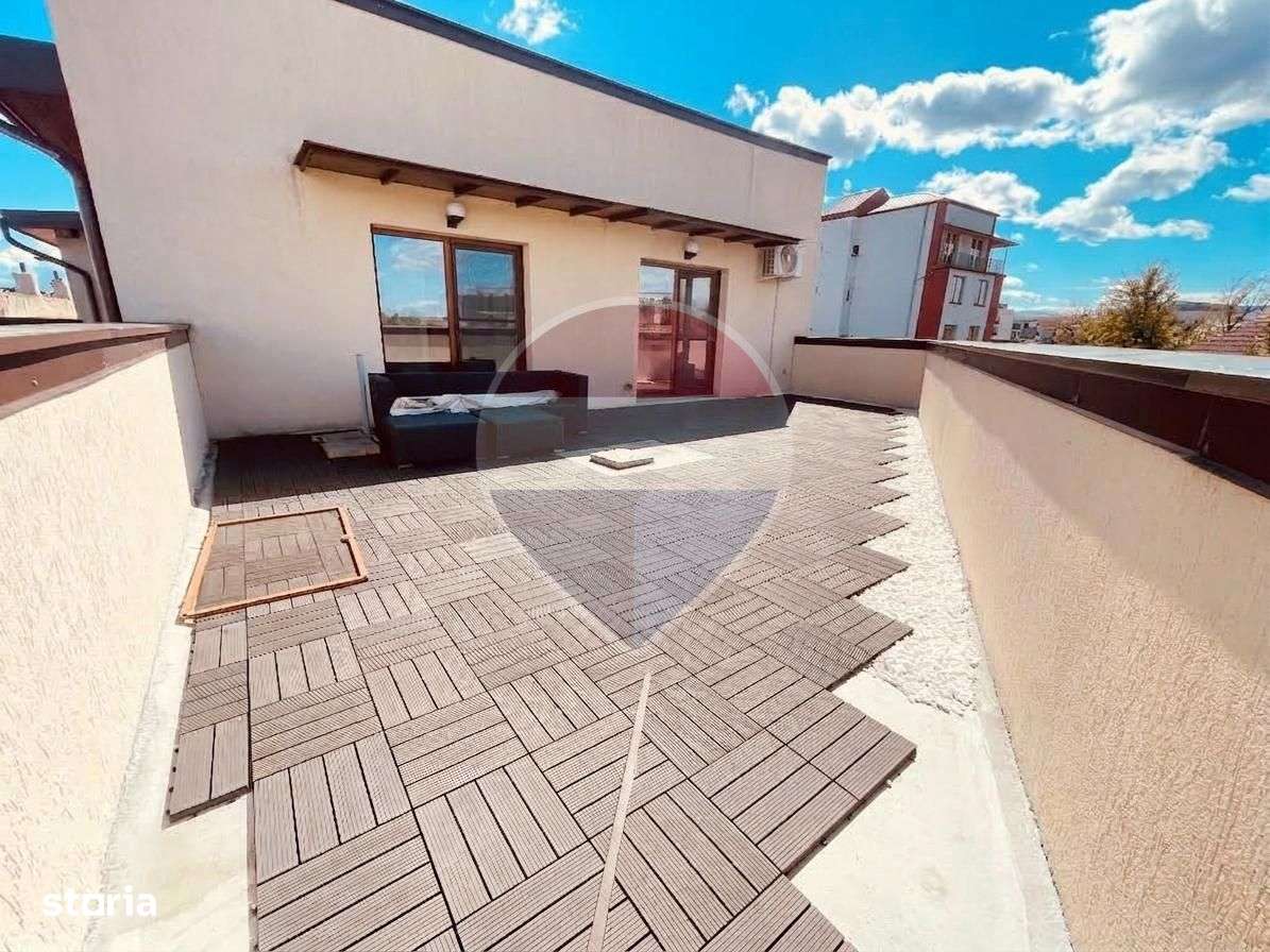 Apartament cu 3 camere de vânzare-1