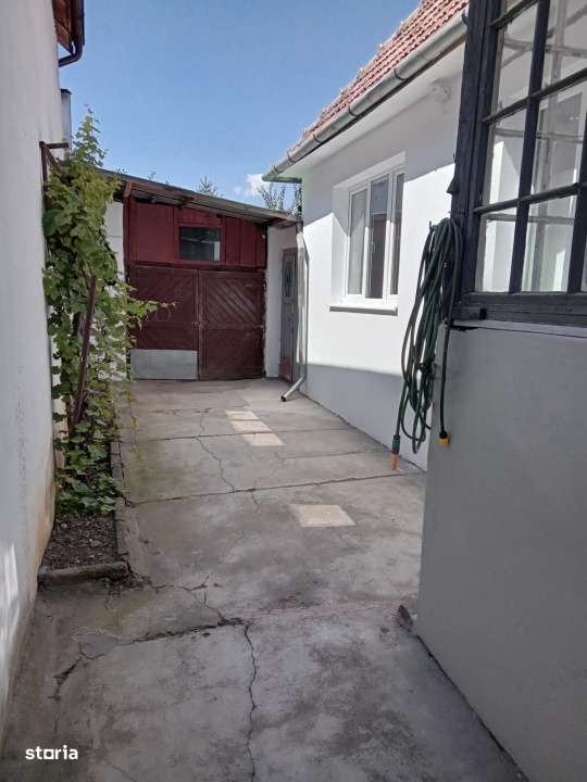 Casa cu 2 camere, suprafata de 70 mp, in zona Grivitei - Imagine principală: 5/12