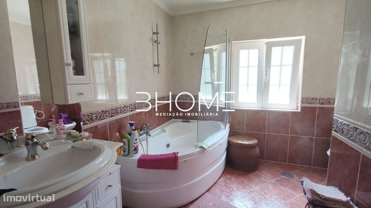 Moradia Individual na Povoa de Lanhoso - Sobradelo da Goma-49