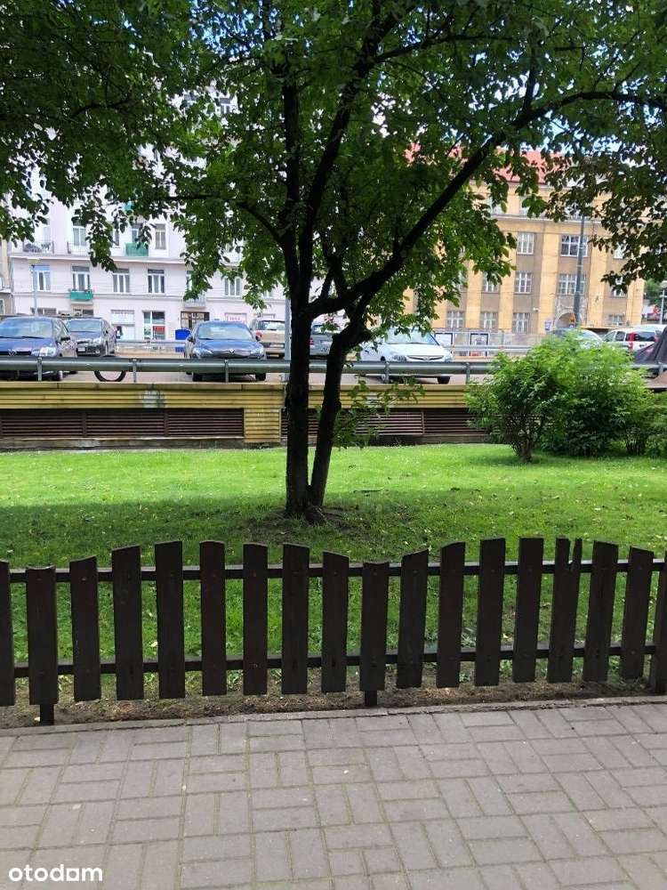 88,6 m2 klimatyzowany lokal na Woli tuż przy metrze-10