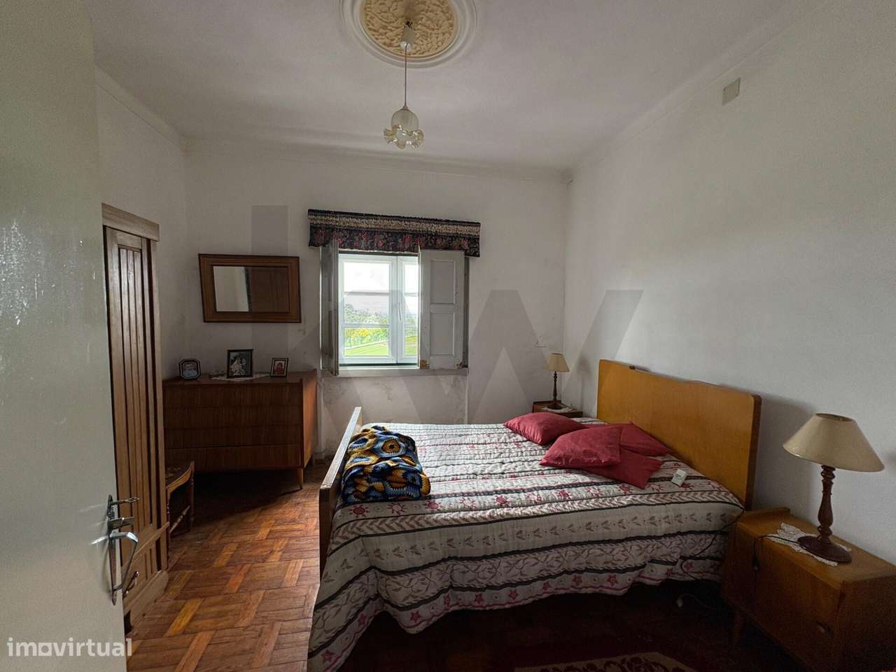 Moradia 2 pisos, 294 m2, terreno 1270m2 - Grande imagem: 4/28