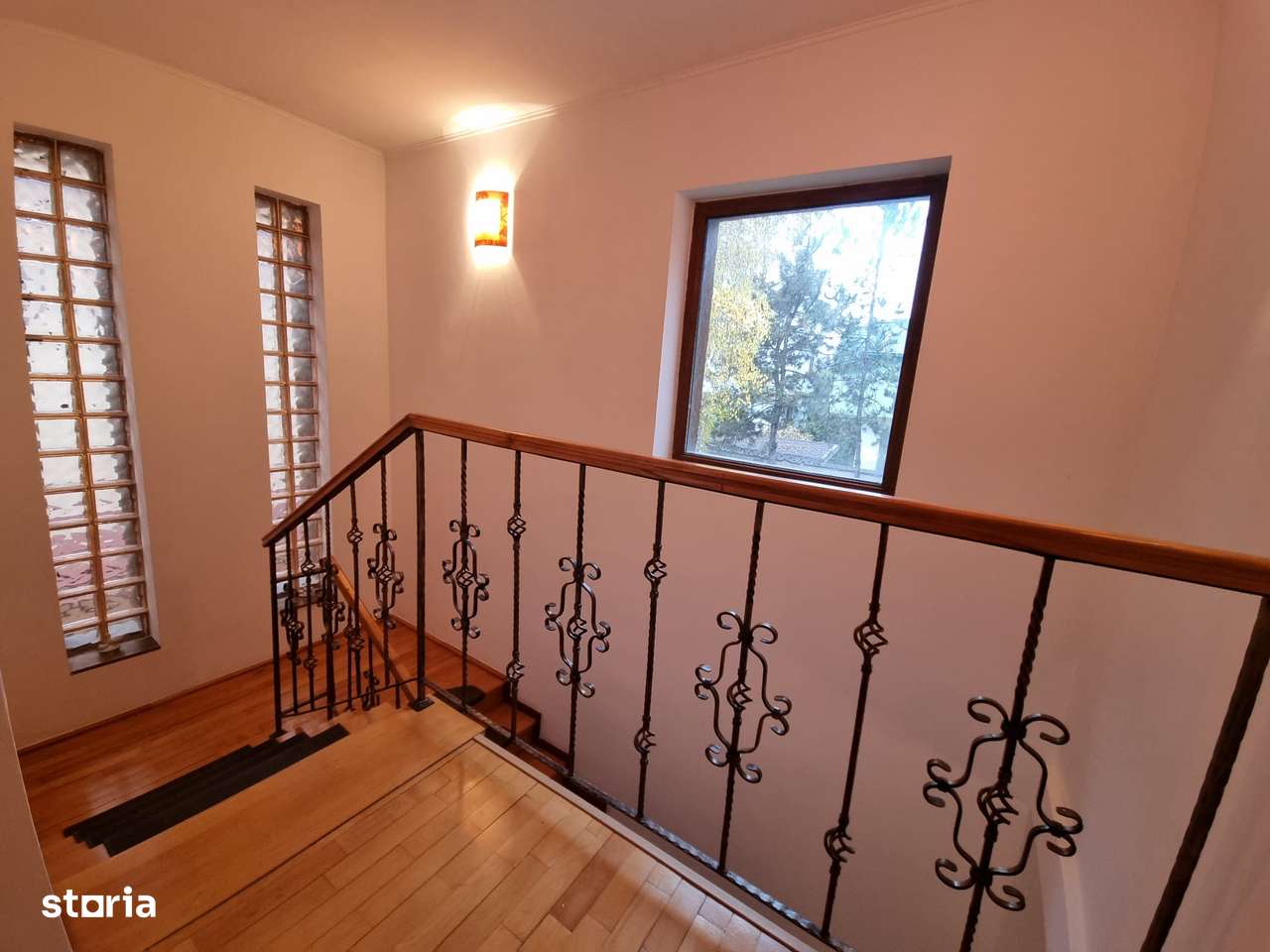 Vila individuala  5 camere, 250 mp, mobilata, zona Sos Oltenitei - Imagine principală: 5/17