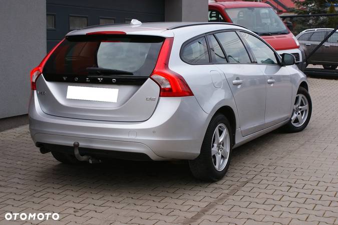 Volvo V60 D2 Drive-E Momentum - 3