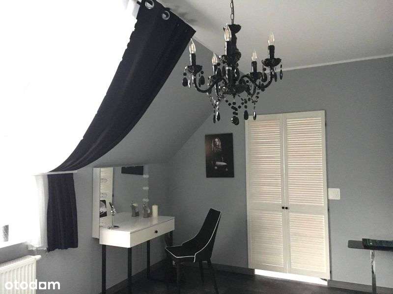 Dwupoziomowy apartament z dużym tarasem i miejscem postojowym.-8