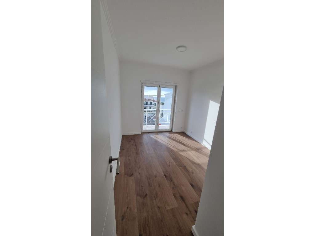 Moradia V3+1 - Ericeira - 323 m2-22