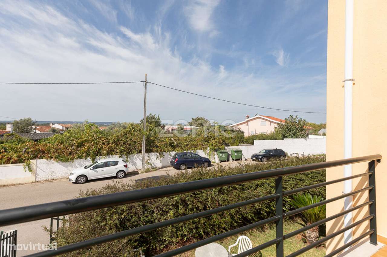 Apartamento T3+2 com Garagem| Cernache, Casconha-13