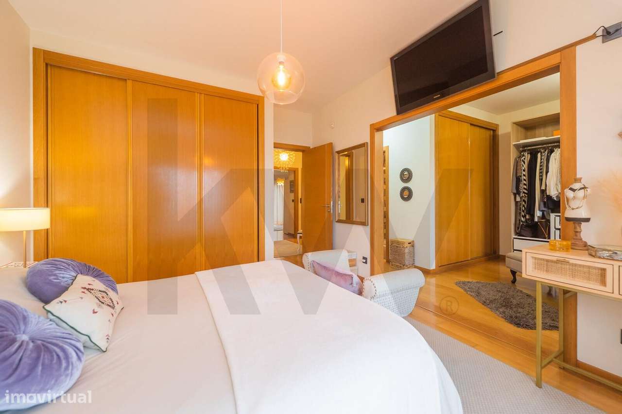 Moradia T4+1 em Agualva-Cacém – Conforto, Qualidade e Vista Desafogada-58