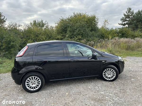 Fiat Grande Punto Gr Actual 1.2 8V Estiva - 26