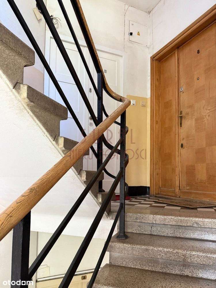 przy Szwoleżerów/kamienica 1932 r./do remontu-6