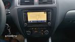 Volkswagen Jetta 1.6 TDI Comfortline - 6