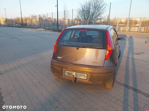 Fiat Punto - 5