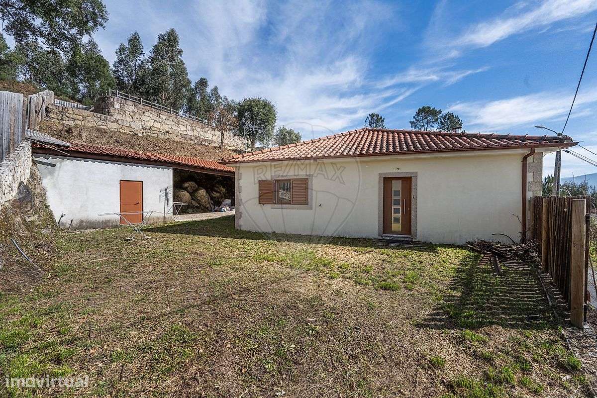 Moradia T2 para venda-13