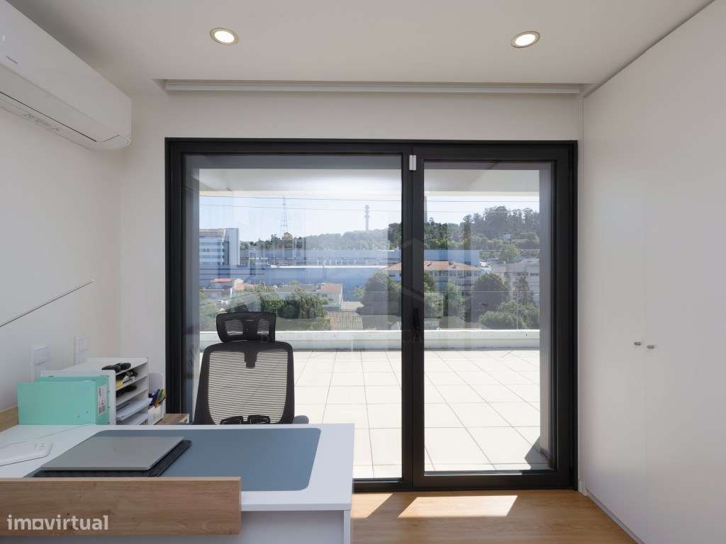 Apartamento T2 com Terraço - Último Piso - Parque da Lavandeira-18