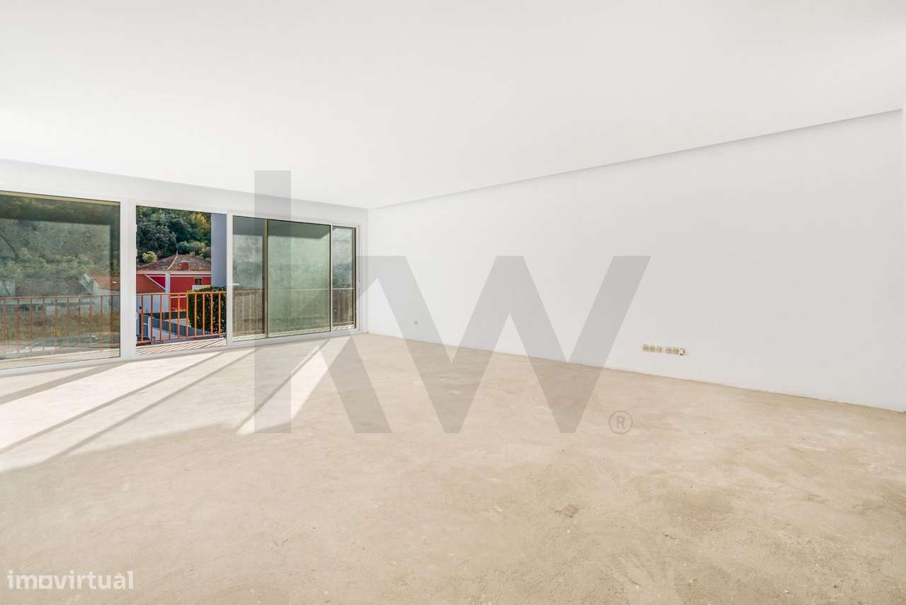 Moradia T4 em fase de acabamento, ainda sem licença de utilização em C - Grande imagem: 4/29