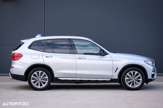 BMW X3 xDrive30i AT - 10