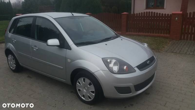 Ford Fiesta 1.3 Ambiente - 6