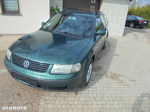 Volkswagen Passat 1.9 TDI Comfortline - 5