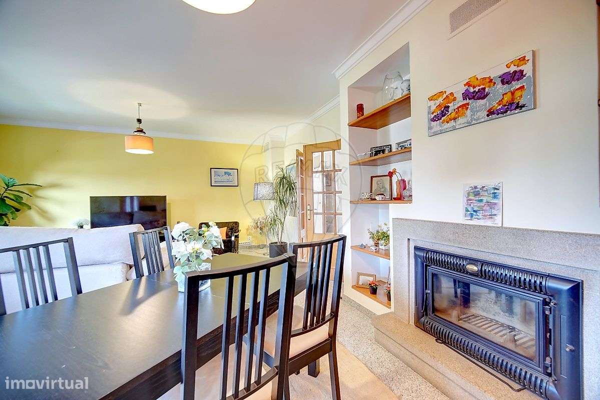 Moradia T4 para venda-16