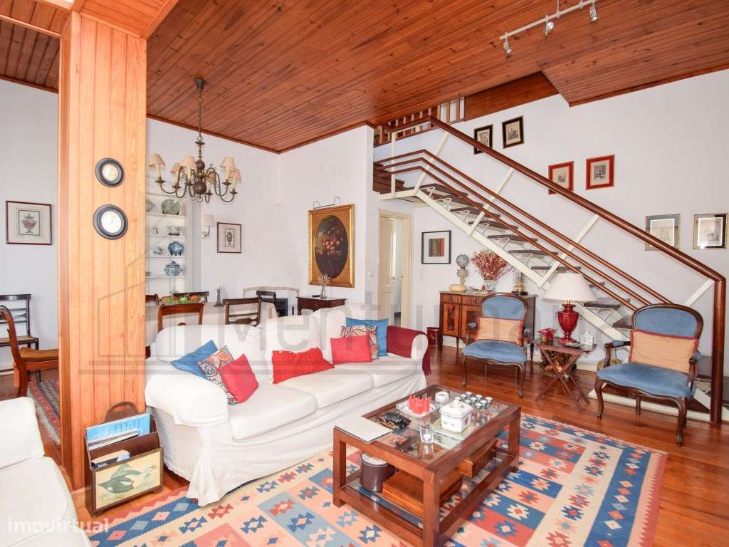 MORADIA INDEPENDENTE NO ESTORIL COM VISTA MAR-6