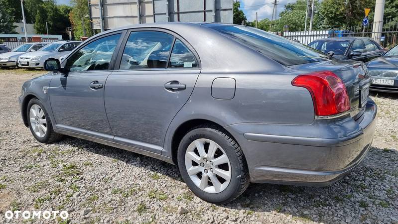 Toyota Avensis 2.0 D-4D Sol Plus - 5