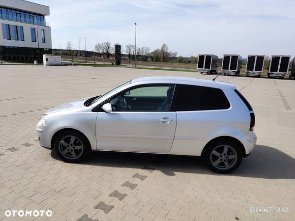 Volkswagen Polo 1.4 16V Comfortline - 7