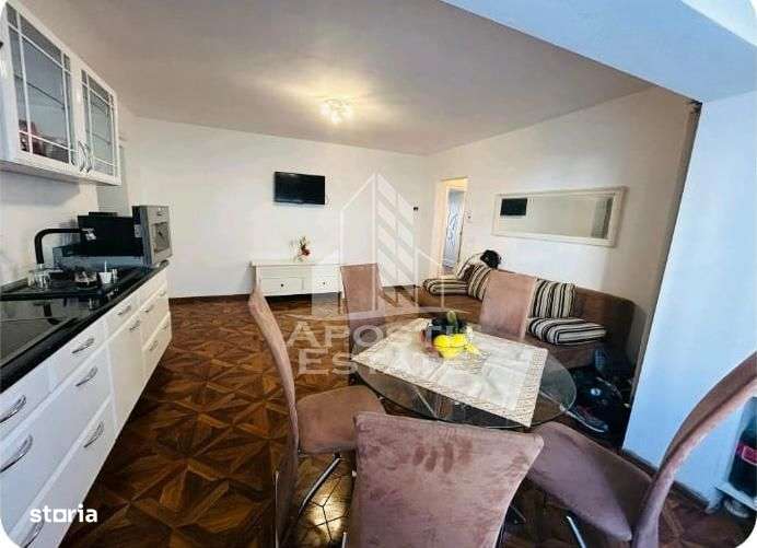 Apartament, 3 camere, centrala proprie, zona Lipovei - Imagine principală: 4/9