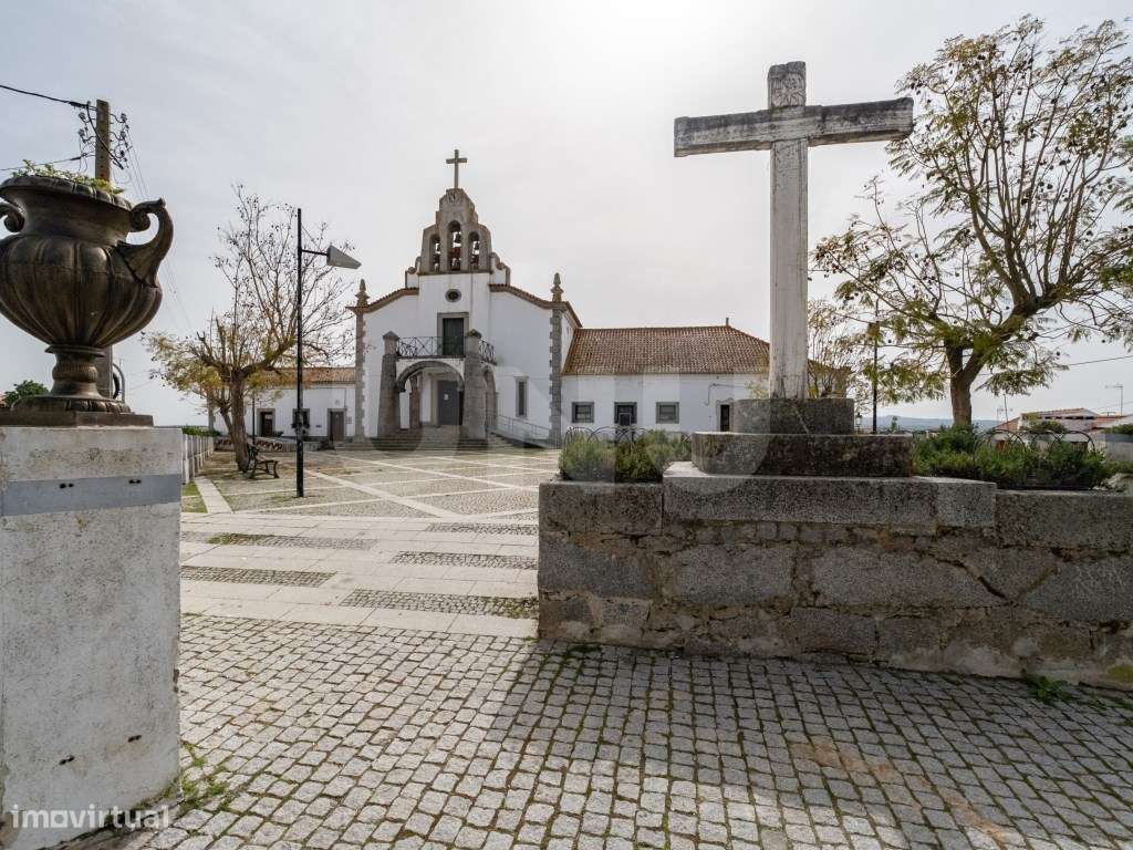 Moradia térrea tipicamente Alentejana-18