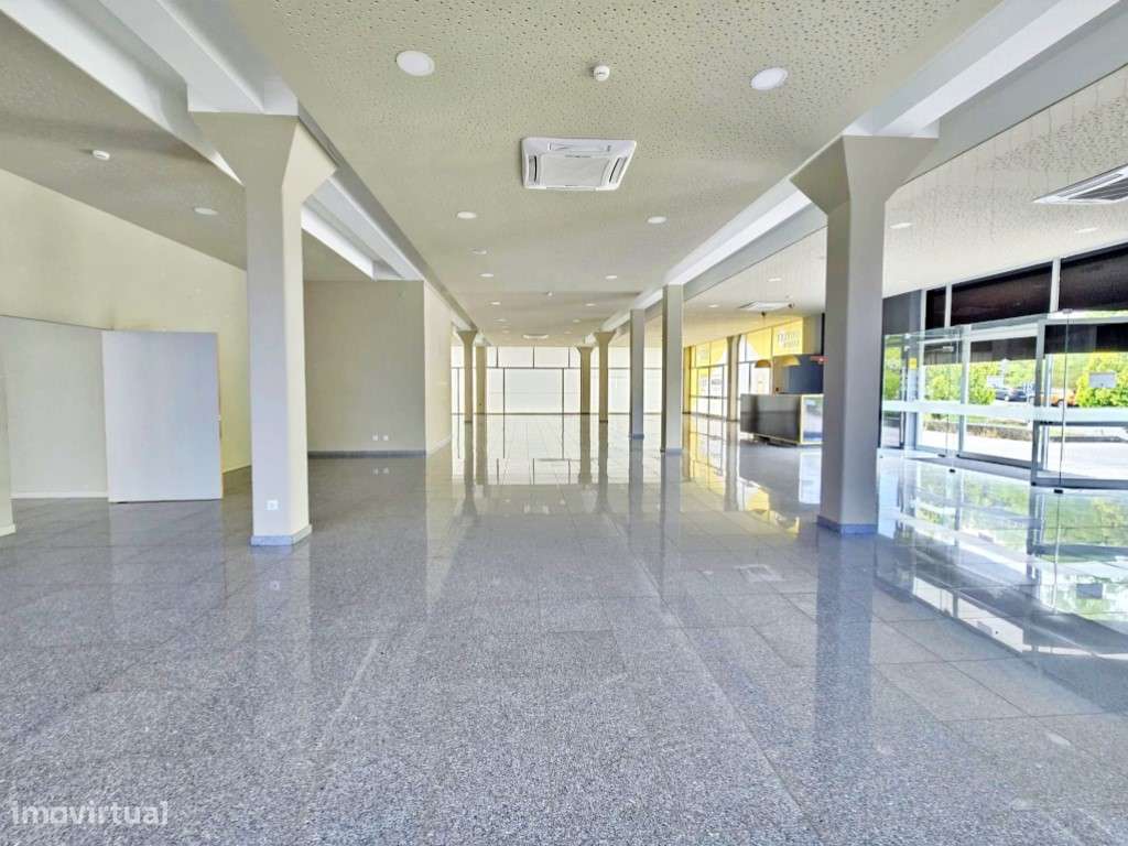 Loja no centro do Porto - Grande imagem: 4/18