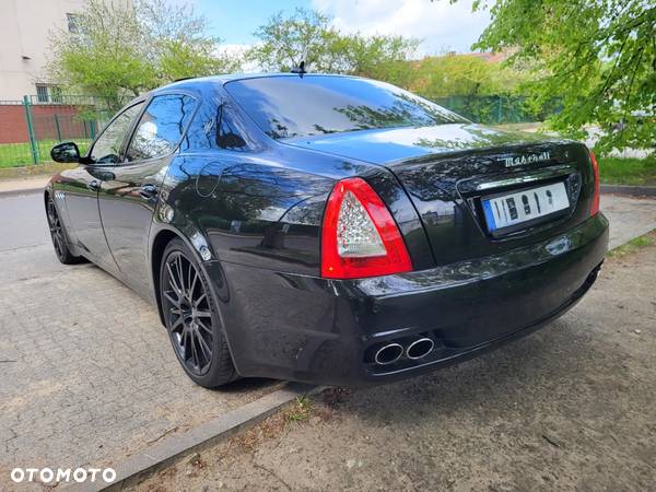 Maserati Quattroporte S - 15