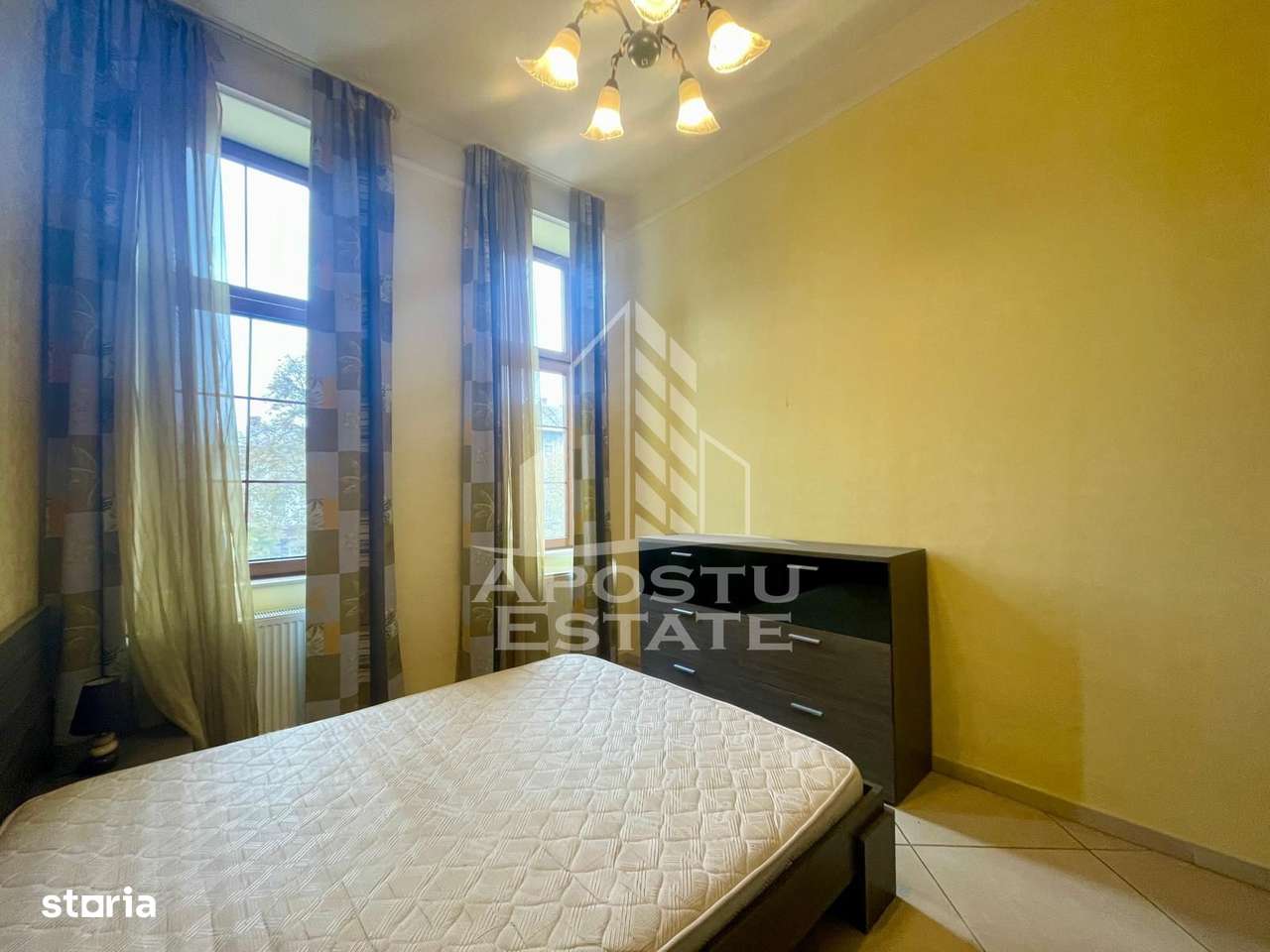 Apartament 3 camere, curte cu acces auto, ULTRACENTRAL - Imagine principală: 5/16