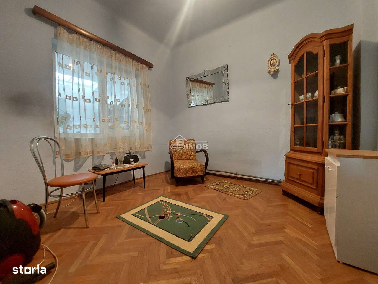 Pozitionata ideal, aproape de institutii de invatamant - Imagine principală: 1/15