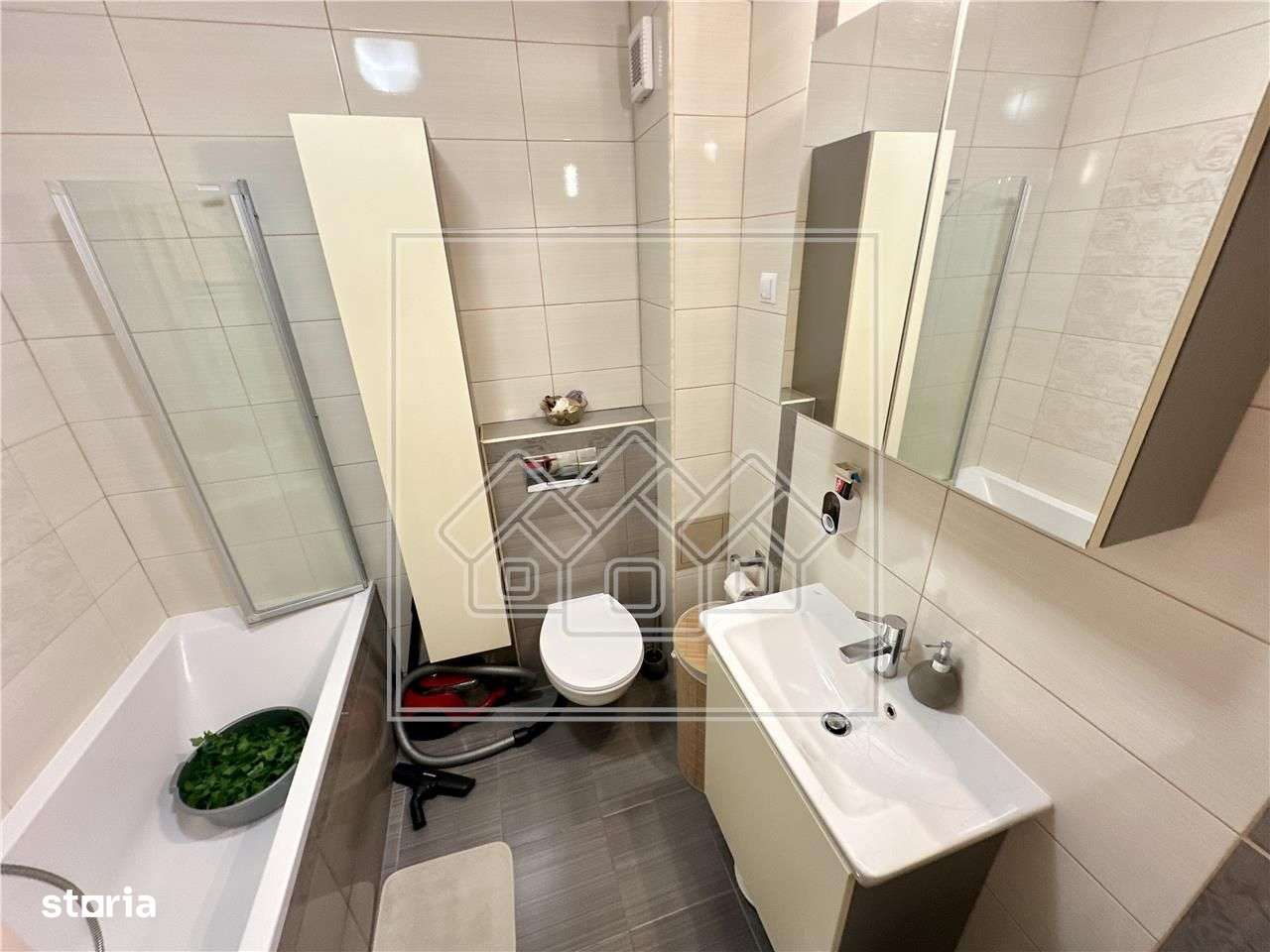 Apartament disponibil imediat, 2 camere, decomandat, balcon, parcare - Imagine principală: 4/19