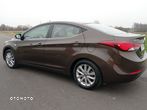 Hyundai Elantra 1.6 Comfort - 6