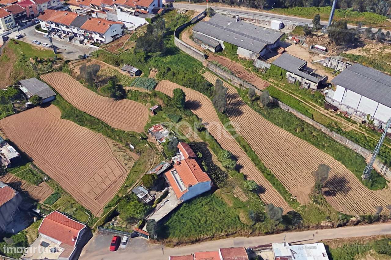 TERRENO DE 8700m2 COM CAPACIDADE CONSTRUTIVA EM ALFENA, VALONGO - Grande imagem: 1/10