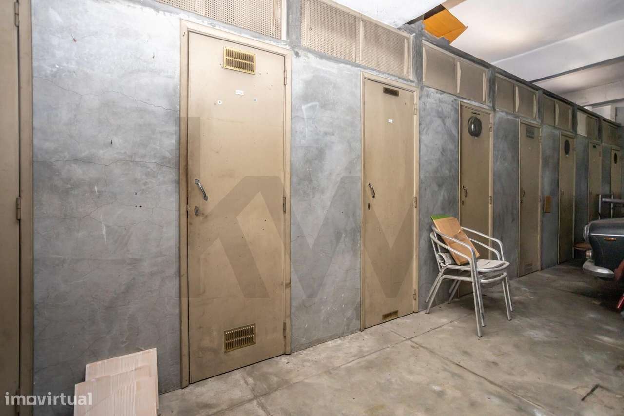 Apartamento T3 no Laranjeiro, Almada – Potencial Único e Localização P-29